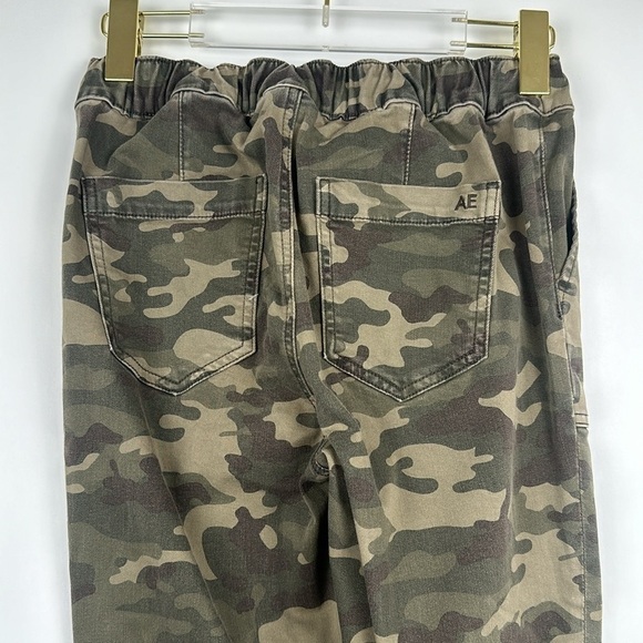 American Eagle Outfitters women’s Next Level Stretch Camo Joggers Size 2 Short - Picture 8 of 14